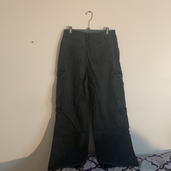 L | SHEIN Washed Black Wide Leg Cargos - Picture 2 of 3